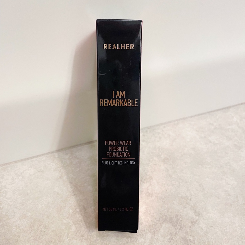 RealHer I Am Remarkable Power Wear Probiotic Foundation (Sienna)